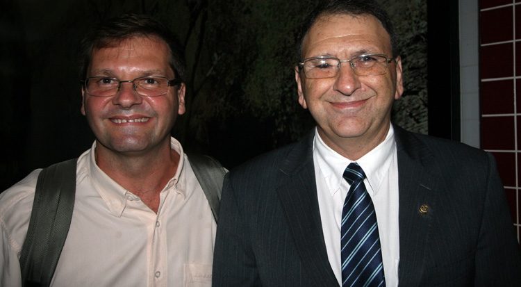O doutor Makilim Nunes e o coordenador, professor Alexandre José Raad 