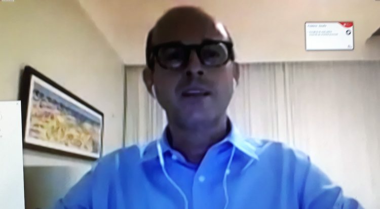 Professor Temisson, durante apresentação