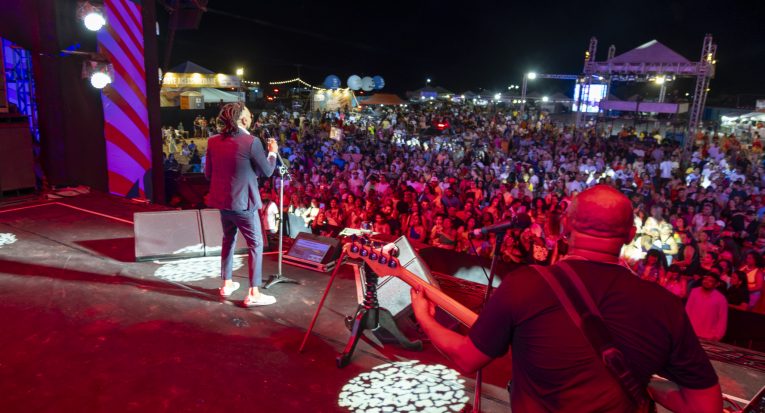 Shows musicais com artistas e bandas de expressão local e nacional também são grandes atrativos para os eventos de verão (Igor Matias/Secom-SE)
