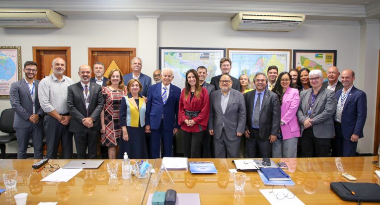 Conselho de Administração do Grupo Tiradentes é apresentado aos diretores da companhia