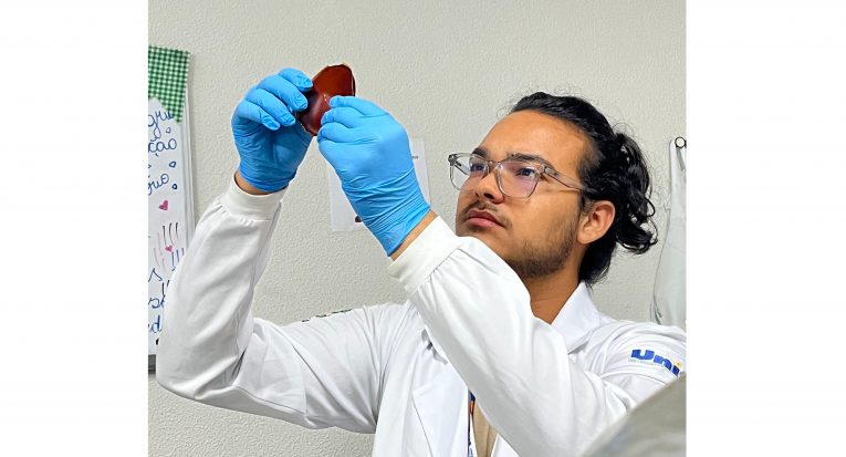 Bruno Cavalcante- Estudante de Farmácia