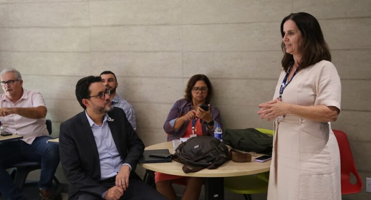 Fábio Henrique Cavalcanti, que coordena uma das áreas científicas do Ministério da Saúde, conheceu o trabalho de pesquisa e inovação desenvolvido no Ecossistema Tiradentes (Asscom Unit)