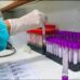 Campanhas de fevereiro alertam contra leucemia, Alzheimer e doenças crônicas