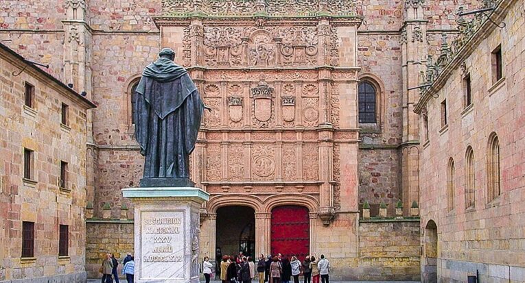A Universidad de Salamanca, na Espanha, existe há mais de 800 anos e foi uma das primeiras a serem fundadas na Europa (Victoria Rachitzky/Wikipedia - CC BY 2.0)
