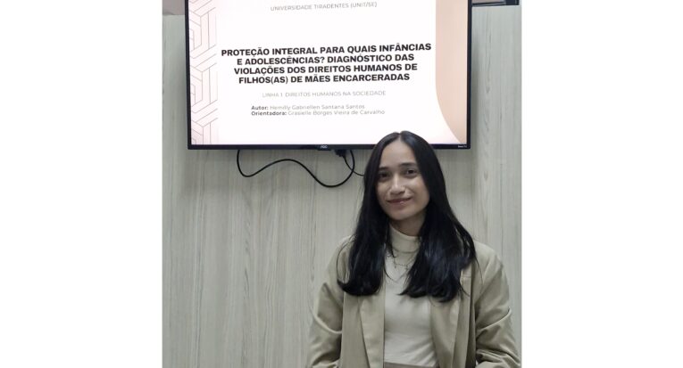 Hemilly Gabriellen Santana Santos - mestra em Direitos Humanos pela Universidade Tiradentes 
