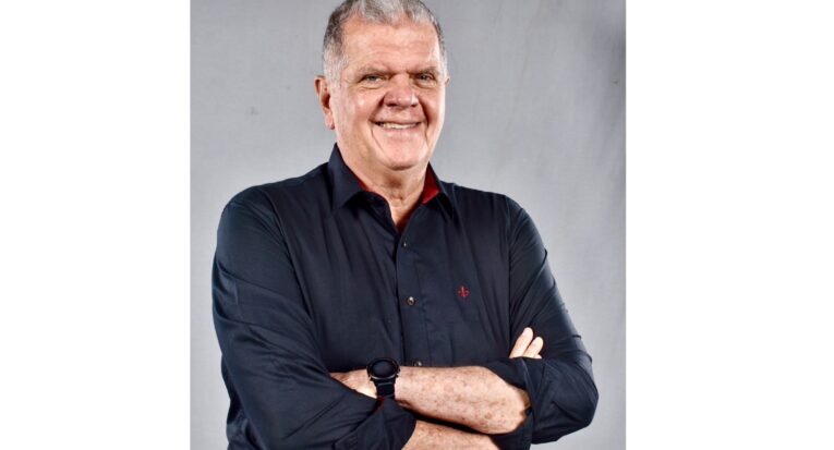 Estélio Dantas- Professor e coordenador do Laboratório de Biociências da Motricidade Humana (LABIMH) da Unit